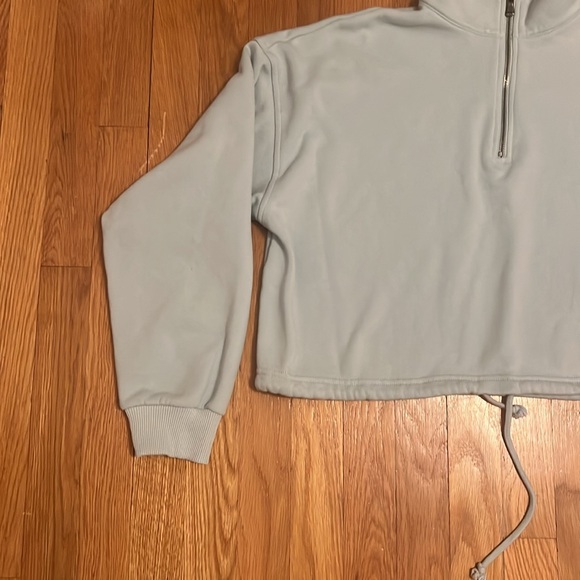 American Eagle blue‎ cropped cinched waist 1/4 Zip size medium - Picture 2 of 12